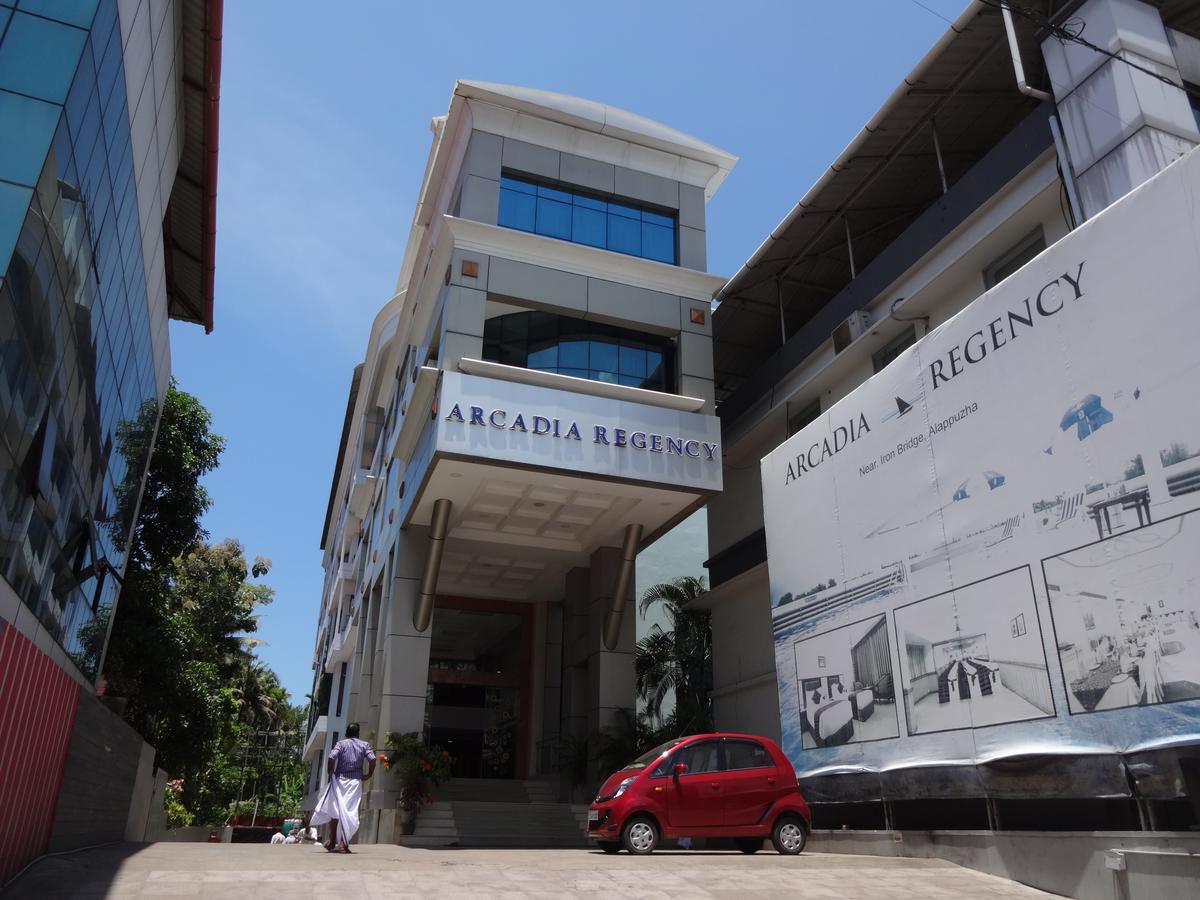Hotel Arcadia Regency Alappuzha Экстерьер фото