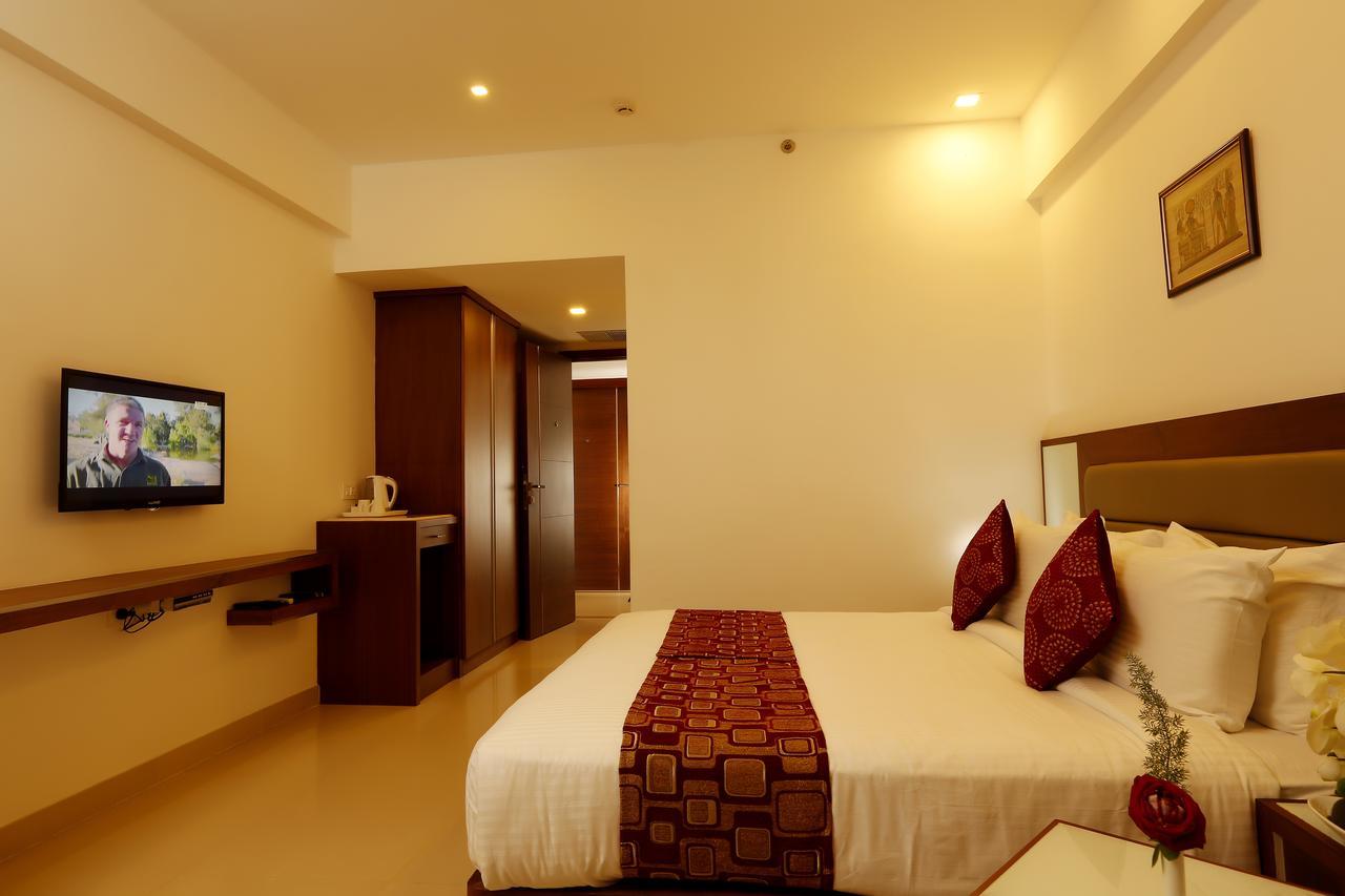Hotel Arcadia Regency Alappuzha Экстерьер фото