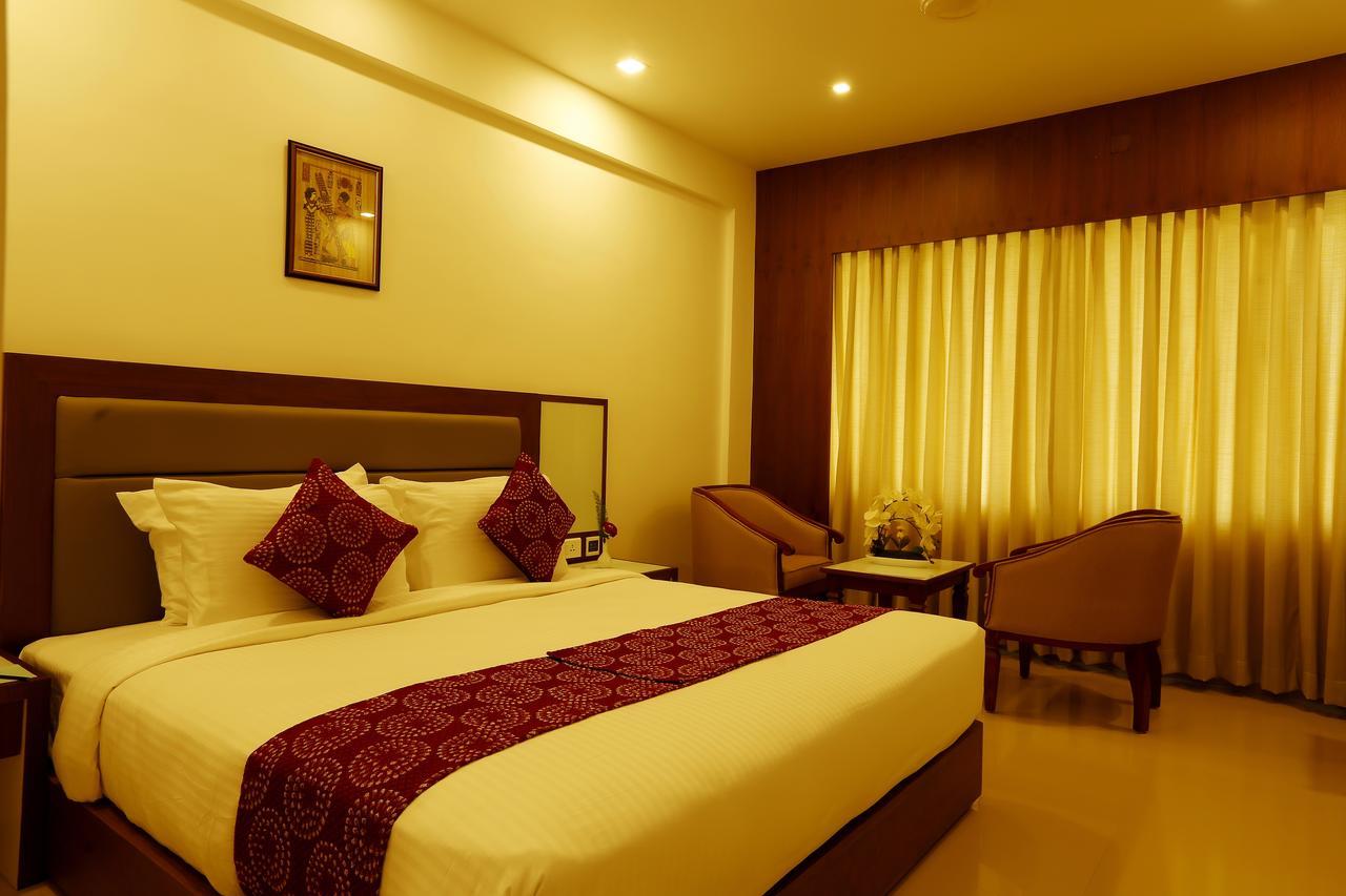 Hotel Arcadia Regency Alappuzha Экстерьер фото